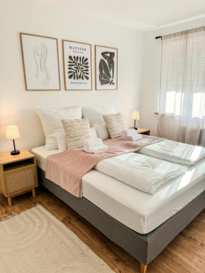 City-Apartment - private parking